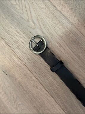 Aritzia Black Leather Belt with Round Metal Buckle